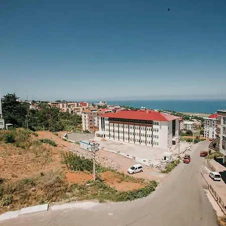 Andalouse Arezzo 3* טראבזון