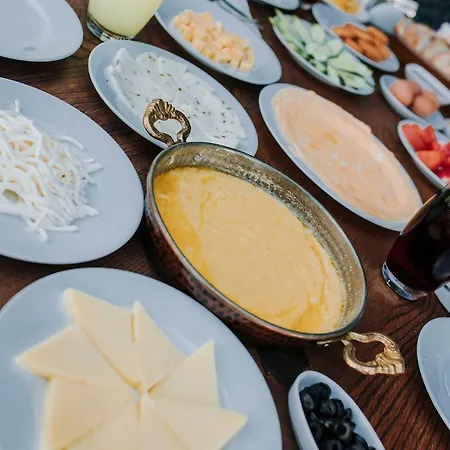 Andalouse Arezzo 3* Трабзон