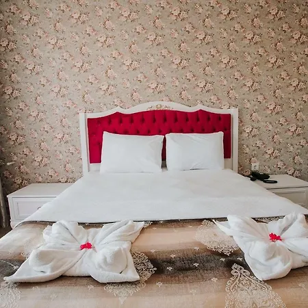 Andalouse Arezzo 3* Трабзон