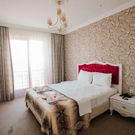 Andalouse Arezzo 3* Трабзон