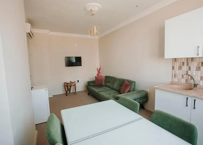 ホテル Andalouse Arezzo 3*